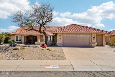This beautifully updated Cromwell model has upgrades throughout on Trail Ridge Golf Course in Arizona - for sale on GolfHomes.com, golf home, golf lot