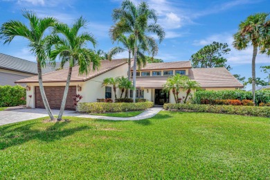 Located on quiet cul-de-sac  in Thurston. This 3 bedroom, 3.5 on PGA National Golf Club in Florida - for sale on GolfHomes.com, golf home, golf lot