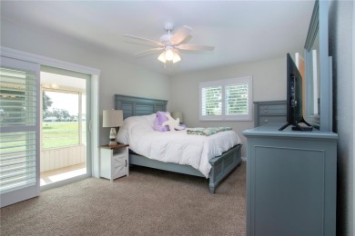 Welcome to this Bright and Beautiful Condo in Kings Point on Kings Point Executive Golf Course in Florida - for sale on GolfHomes.com, golf home, golf lot