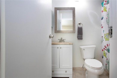 Welcome to this Bright and Beautiful Condo in Kings Point on Kings Point Executive Golf Course in Florida - for sale on GolfHomes.com, golf home, golf lot