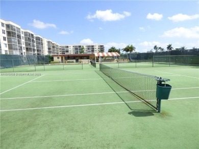 PRICE TO SELL,  DON'T MISS THE OPPORTUNITY. Georgeos Golf View on Hollybrook Golf and Tennis Club  in Florida - for sale on GolfHomes.com, golf home, golf lot