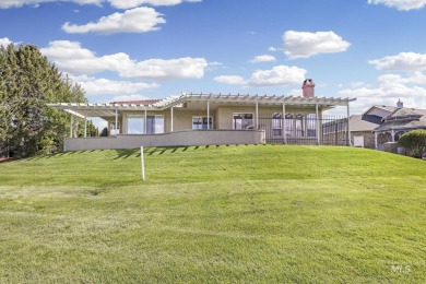 Tee off, play 18 holes, and indulge in a delightful dinner at on Jerome Country Club in Idaho - for sale on GolfHomes.com, golf home, golf lot