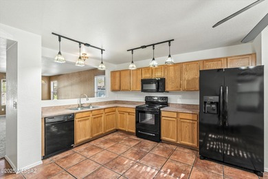 Spacious 3BR+Den / 2BA home in the popular golf course community on Del Lago Golf Club in Arizona - for sale on GolfHomes.com, golf home, golf lot