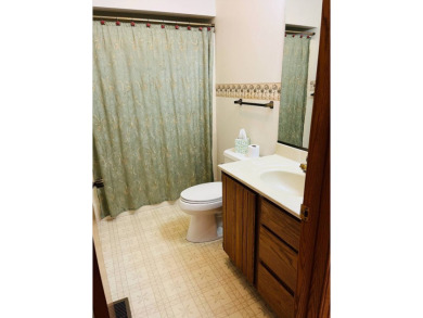 This charming 3 bedroom, 2 bathroom home with great curb appeal on Deer Run/Mary Heath Mem. Golf Course in Illinois - for sale on GolfHomes.com, golf home, golf lot