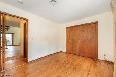 Fantastic move in ready 2-bedroom loft style condo with two full on Minerals Golf Club in New Jersey - for sale on GolfHomes.com, golf home, golf lot