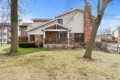 Experience the perfect blend of comfort and convenience in this on Sportsmans Country Club in Illinois - for sale on GolfHomes.com, golf home, golf lot