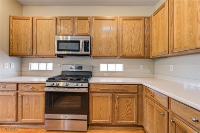 Beautiful 2 bed + den, 2 bath home on a desirable corner lot in on Siena Golf Club in Nevada - for sale on GolfHomes.com, golf home, golf lot