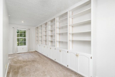 This 3 bedroom, 2.5 baths, 2846 sq ft, Victorian style home on DeSoto Golf Course in Arkansas - for sale on GolfHomes.com, golf home, golf lot