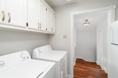 This 3 bedroom, 2.5 baths, 2846 sq ft, Victorian style home on DeSoto Golf Course in Arkansas - for sale on GolfHomes.com, golf home, golf lot