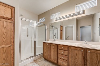 Beautiful 2 bed + den, 2 bath home on a desirable corner lot in on Siena Golf Club in Nevada - for sale on GolfHomes.com, golf home, golf lot