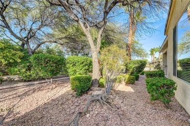 Beautiful 2 bed + den, 2 bath home on a desirable corner lot in on Siena Golf Club in Nevada - for sale on GolfHomes.com, golf home, golf lot