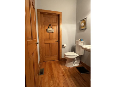 OPEN HOUSE SUNDAY 2-4 PM. Charming Bungalow Village! - Welcome on Houndslake Country Club in South Carolina - for sale on GolfHomes.com, golf home, golf lot