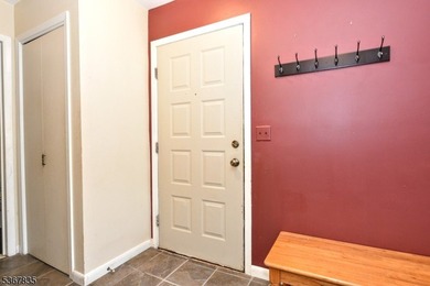 Welcome to this beautiful end-unit condo in Great Gorge Village! on Minerals Golf Club in New Jersey - for sale on GolfHomes.com, golf home, golf lot