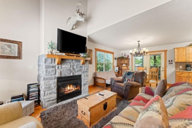 Escape to this charming 1-bedroom cabin/half-duplex nestled in on Ledgestone Country Club and Golf Course in Missouri - for sale on GolfHomes.com, golf home, golf lot