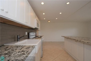 PENTHOUSE APT. GORGEOUS WATER AND GOLF VIEWS. 1 BEDROOM 1 1/2 on Wynmoor Golf Course in Florida - for sale on GolfHomes.com, golf home, golf lot