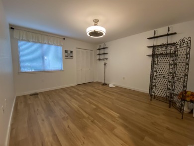 Beautiful remodeled condo with a lovely view of the 18th fairway on Indian Hills Country Club in Arkansas - for sale on GolfHomes.com, golf home, golf lot