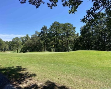 Beautiful remodeled condo with a lovely view of the 18th fairway on Indian Hills Country Club in Arkansas - for sale on GolfHomes.com, golf home, golf lot