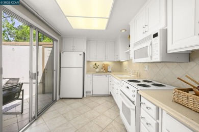 Level-In Single-Row Golden Gate Model in Prime Location! Ideally on Rossmoor Golf Course in California - for sale on GolfHomes.com, golf home, golf lot