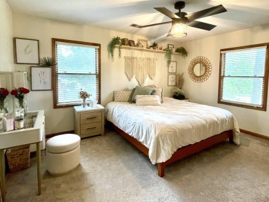 Check out this gorgeous 3 bedroom, 2.5 bath home located on a on Mt Carmel Municipal Golf Course in Illinois - for sale on GolfHomes.com, golf home, golf lot