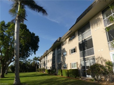 CHARMING 2/2 CONDO NEAR THE BEACH - FURNISHED, priced to sell on Hibiscus Golf Club in Florida - for sale on GolfHomes.com, golf home, golf lot