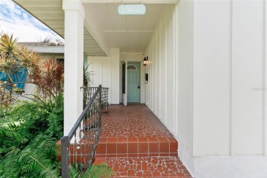 1580 Arizona Ave NE, St. Petersburg, FL 33703 presents a rare on The Renaisssance Vinoy Golf Club in Florida - for sale on GolfHomes.com, golf home, golf lot