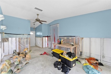1580 Arizona Ave NE, St. Petersburg, FL 33703 presents a rare on The Renaisssance Vinoy Golf Club in Florida - for sale on GolfHomes.com, golf home, golf lot