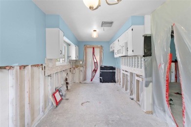 1580 Arizona Ave NE, St. Petersburg, FL 33703 presents a rare on The Renaisssance Vinoy Golf Club in Florida - for sale on GolfHomes.com, golf home, golf lot