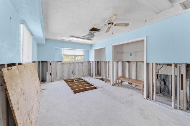 1580 Arizona Ave NE, St. Petersburg, FL 33703 presents a rare on The Renaisssance Vinoy Golf Club in Florida - for sale on GolfHomes.com, golf home, golf lot