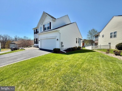 Welcome to 62 Niblick Ct, Martinsburg, WV - where spacious on Stonebridge Golf Club in West Virginia - for sale on GolfHomes.com, golf home, golf lot