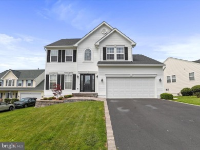 Welcome to 62 Niblick Ct, Martinsburg, WV - where spacious on Stonebridge Golf Club in West Virginia - for sale on GolfHomes.com, golf home, golf lot