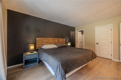Charming, Fully Updated Home in Tan-Tar-A Estates -Just Minutes on The Oaks Golf Course in Missouri - for sale on GolfHomes.com, golf home, golf lot