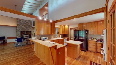 This Frank Lloyd Wright designed home has a large open floor on  in Tennessee - for sale on GolfHomes.com, golf home, golf lot
