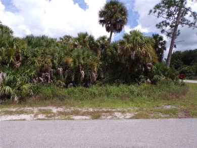 This double lot is in Flood Zone X and the adjoining lot is also on Bobcat Trail Golf Club in Florida - for sale on GolfHomes.com, golf home, golf lot