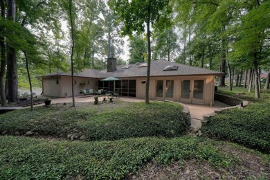 Welcome to your serene retreat in the beautiful, gated community on Hide-A-Way Lake Golf Course in Texas - for sale on GolfHomes.com, golf home, golf lot