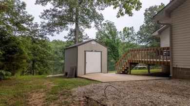 Lakefront Home in Cherokee Village, Arkansas - Waterfront Living on Cherokee Village North Course in Arkansas - for sale on GolfHomes.com, golf home, golf lot