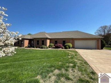 Are you looking for your forever home? This absolutely on Hopkinsville Golf and Country Club in Kentucky - for sale on GolfHomes.com, golf home, golf lot