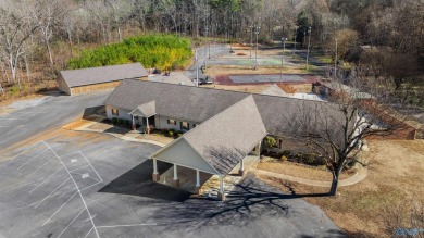 LIVE LIKE A PRO.. Personal residence OR Business...This 3 hole on De Soto Country Club in Alabama - for sale on GolfHomes.com, golf home, golf lot