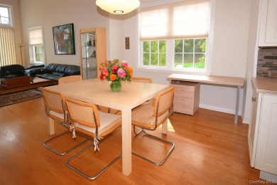 Renovated-Updated-Spacious Mirasol Model Townhouse 3 Bedroom 2.5 on The Greens At Half Hollow in New York - for sale on GolfHomes.com, golf home, golf lot