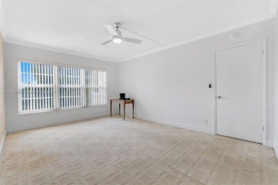 1 bed 1.5 bath condo in sought after Palm-Aire Country Club on Palm-Aire Country Club and Resort - Palms in Florida - for sale on GolfHomes.com, golf home, golf lot