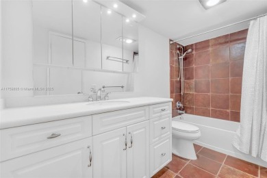 1 bed 1.5 bath condo in sought after Palm-Aire Country Club on Palm-Aire Country Club and Resort - Palms in Florida - for sale on GolfHomes.com, golf home, golf lot