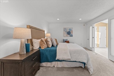 Welcome home to this charming 1-level townhome on the golf on Summerfield Golf and Country Club in Oregon - for sale on GolfHomes.com, golf home, golf lot