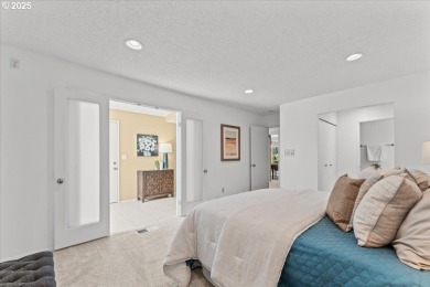 Welcome home to this charming 1-level townhome on the golf on Summerfield Golf and Country Club in Oregon - for sale on GolfHomes.com, golf home, golf lot