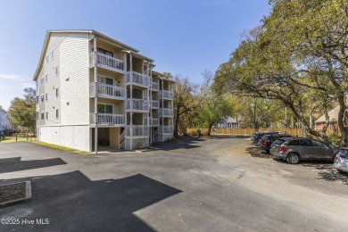 Stunning Condo with Intracoastal Waterway Views!

Discover on Brick Landing Plantation Yacht and Golf Club in North Carolina - for sale on GolfHomes.com, golf home, golf lot