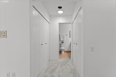 Welcome home to this charming 1-level townhome on the golf on Summerfield Golf and Country Club in Oregon - for sale on GolfHomes.com, golf home, golf lot