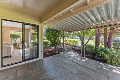 Welcome home to this charming 1-level townhome on the golf on Summerfield Golf and Country Club in Oregon - for sale on GolfHomes.com, golf home, golf lot