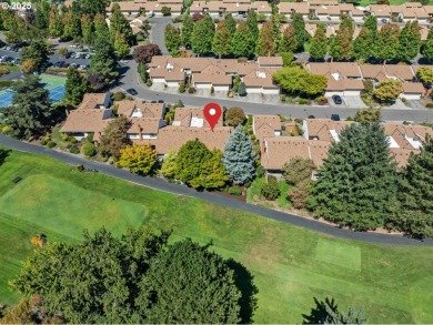 Welcome home to this charming 1-level townhome on the golf on Summerfield Golf and Country Club in Oregon - for sale on GolfHomes.com, golf home, golf lot