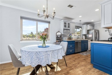 Step into this stunning 2 bedroom, 2 bathroom condo that on River Oaks Golf Course in California - for sale on GolfHomes.com, golf home, golf lot