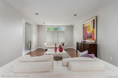 Gorgeous Spacious Contemporary 5 Bedroom Home Situated in a on Knollwood Country Club in Michigan - for sale on GolfHomes.com, golf home, golf lot