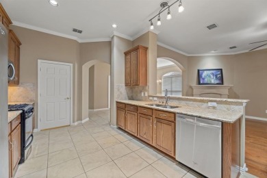 POPULAR TRAVIS FLOOR PLAN ON LARGER LOT IN  HERITAGE RANCH (50+ on Heritage Ranch Golf and Country Club in Texas - for sale on GolfHomes.com, golf home, golf lot