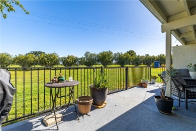 Step into this stunning 2 bedroom, 2 bathroom condo that on River Oaks Golf Course in California - for sale on GolfHomes.com, golf home, golf lot